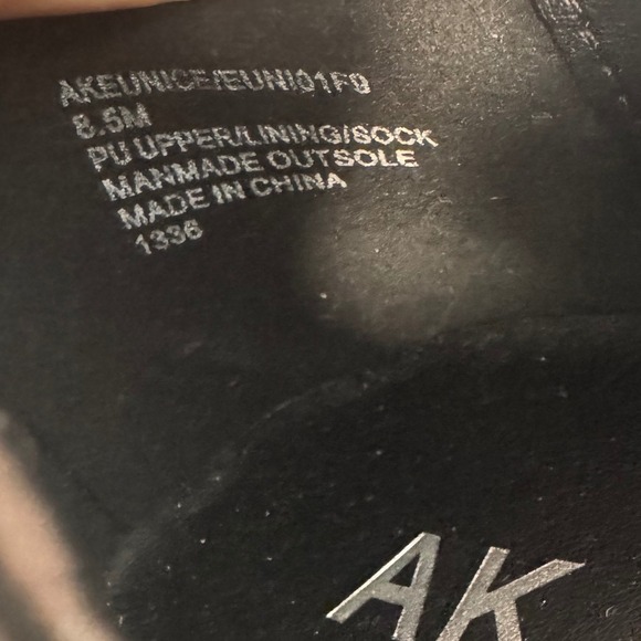 Anne Klein | Chunky Silver Chain Black Loafers Woman Size 8.5 minimal wear - Picture 5 of 9